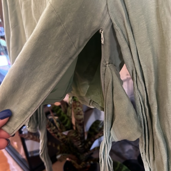 Capulet Top by Anthropologie Small sage green gently used - Picture 5 of 5